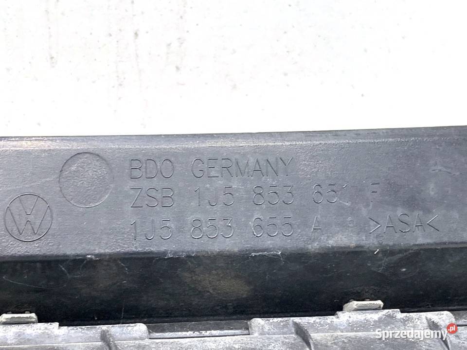 ATRAPA GRILL VW BORA I 9813 1J5853651F Hatchback sprzedam