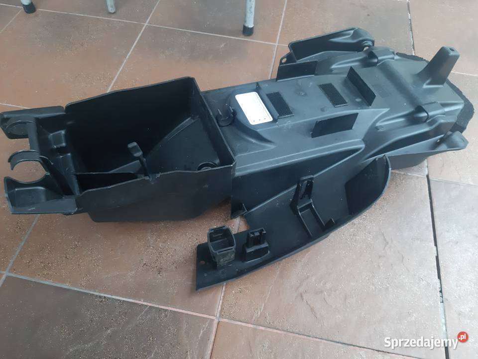 Honda Varadero 125 2004r nadkole plastik Plastiki