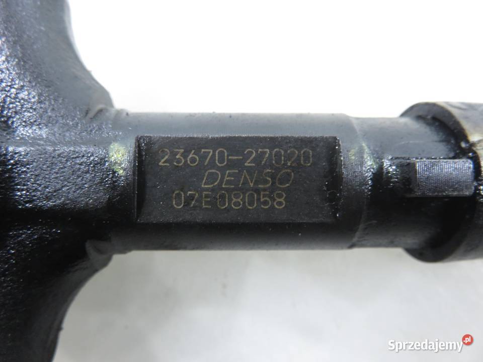 WTRYSKIWACZ TOYOTA COROLLA E12 20 D4D 2367027020 Wtryskiwacze
