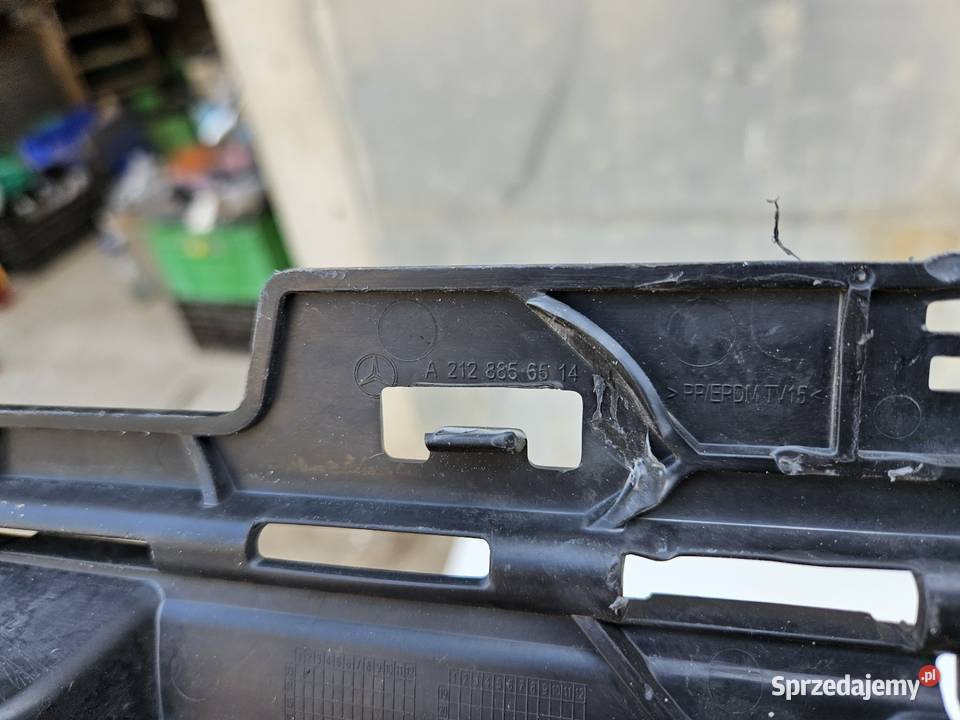 MERCEDES W212 AMG UCHWYT MOCOWANIE ZDERZAKA TYŁ
