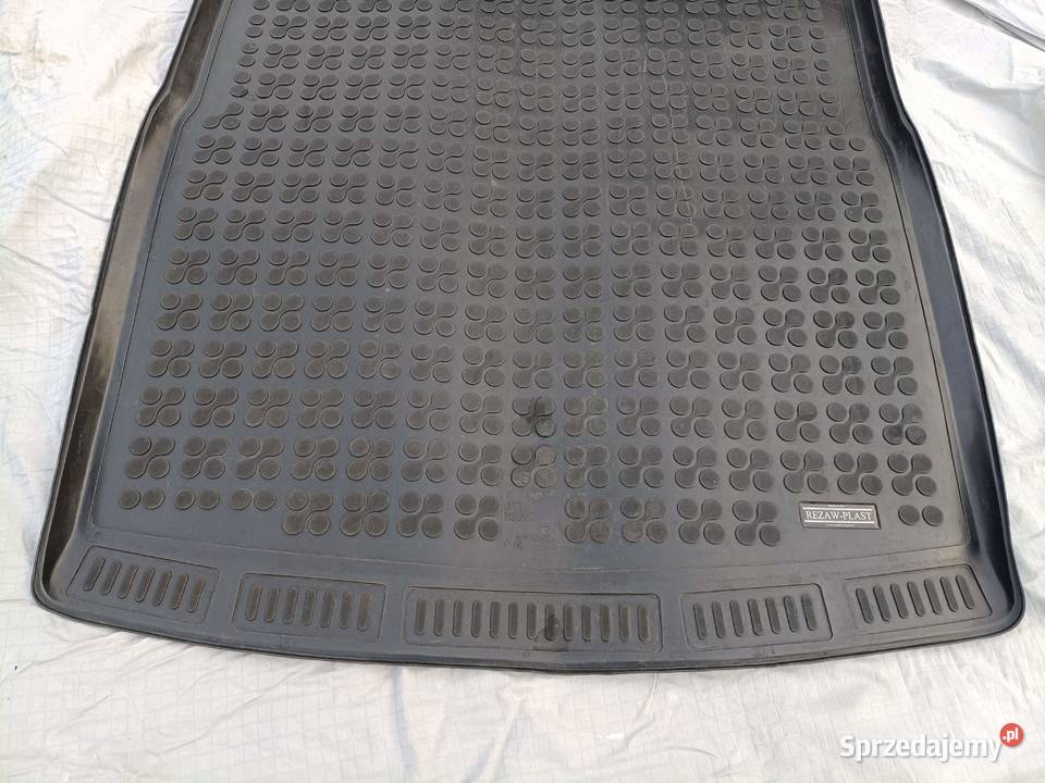 Mata bagażnika Opel Insignia kombi Dywaniki Akcesoria samochodowe małopolskie Andrychów