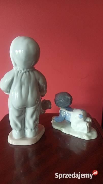 Figurka Niemowlak z Misiem Bez sygnatury Gdańsk