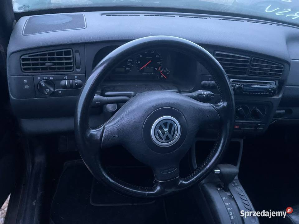 VOLKSWAGEN Golf IV Cabriolet 16i 101 Carat benzyna Golf Opole sprzedam
