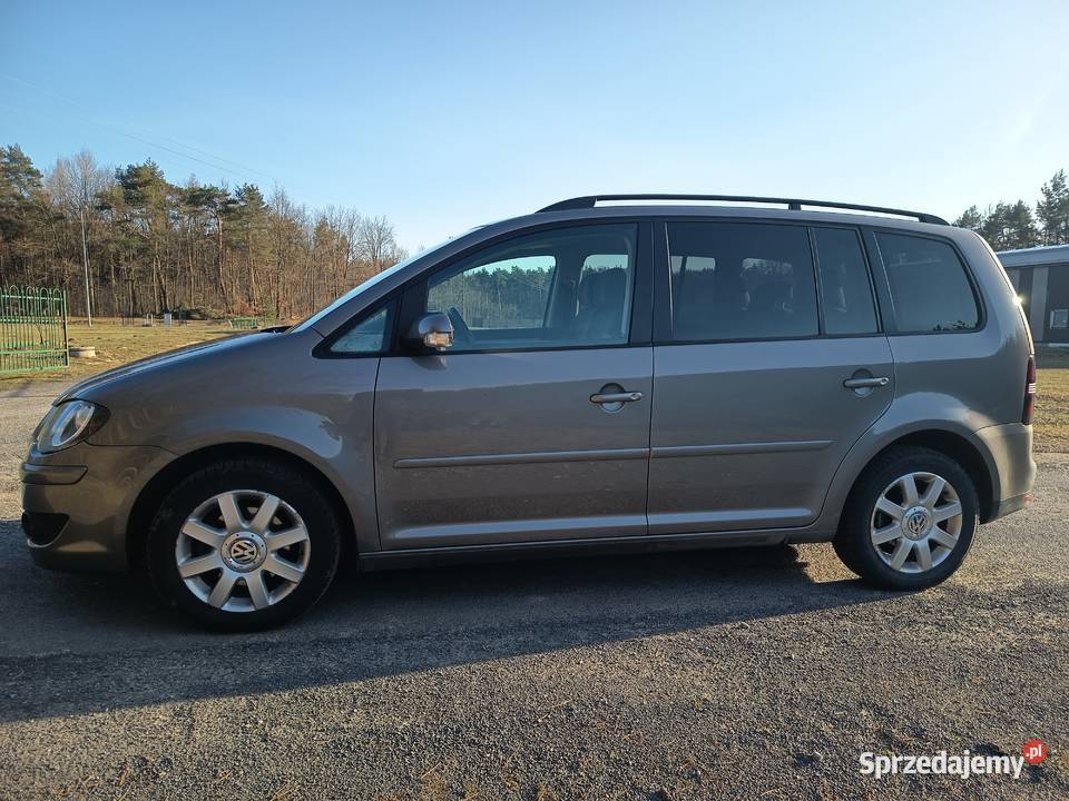 Volkswagen Touran 16 7 osobowy 2008 Touran