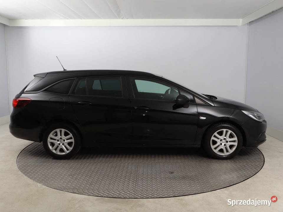Opel Astra 14 T ESP Samochody osobowe dolnośląskie Bielany Wrocławskie