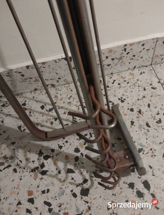 Wieszak PRL metalowy