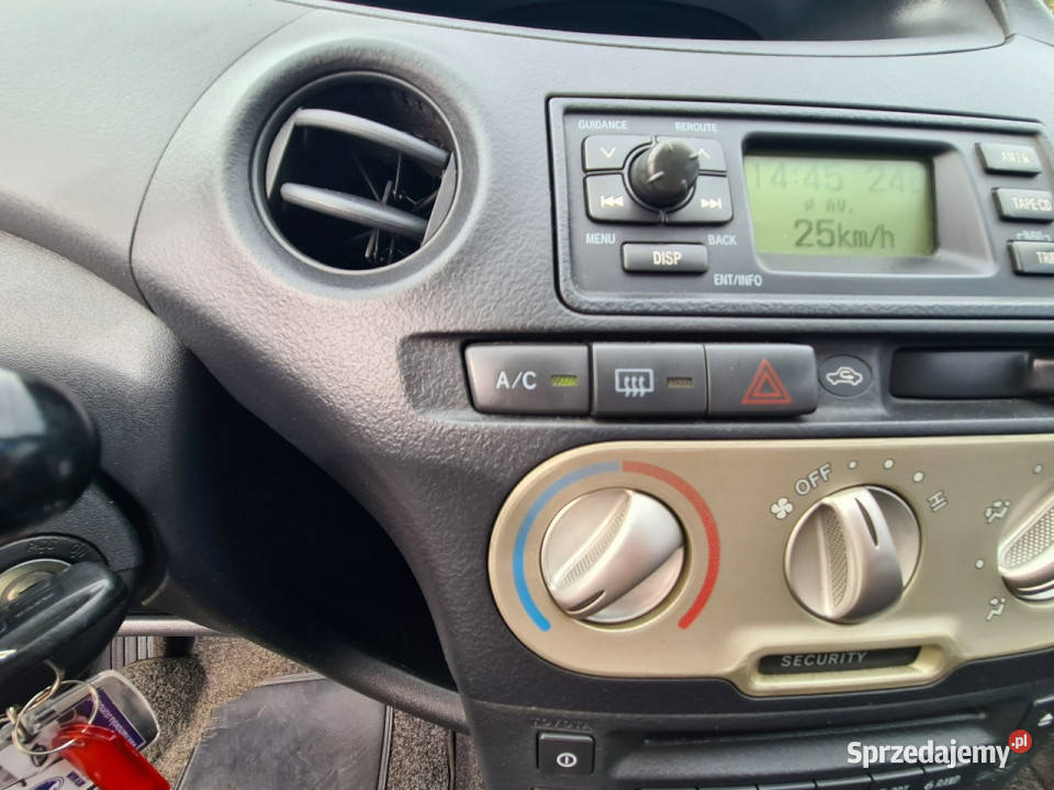 Toyota Yaris Klimatyzacja ElSzyby Halogeny wielofunkcyjna kierownica Wągrowiec