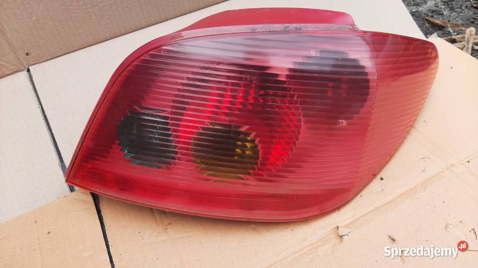 lampa prawa lewa tylna Peugeot 307 HB hatchback Dębno sprzedam