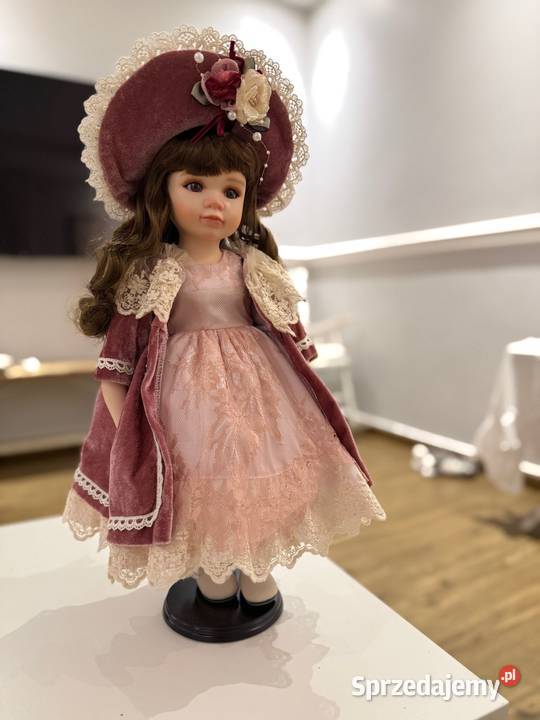 Lalka porcelanowa sprzedam