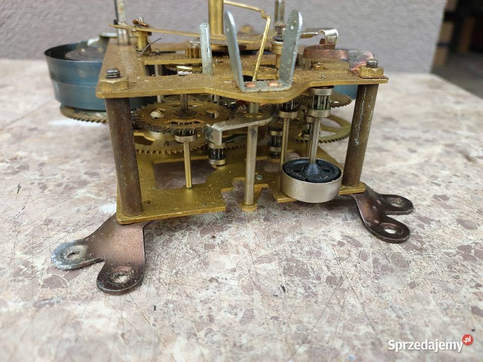 M221 Mechanizm starego zegara ściennego 31 pomorskie Tczew