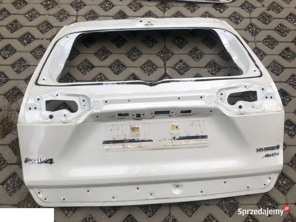 Toyota RAV 4 klapa pokrywa bagażnika