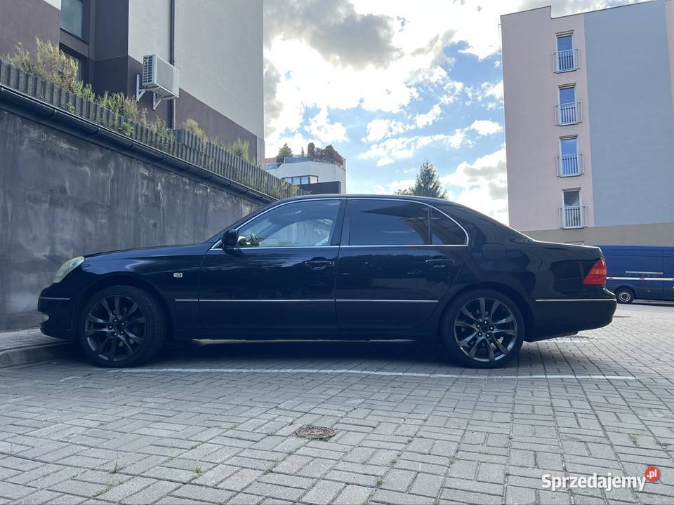 Lexus LS