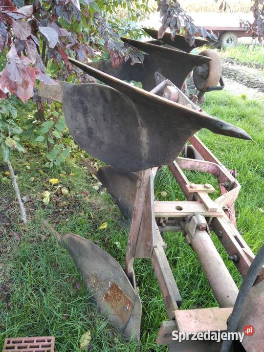 Pług 3 skibowy obrotowy Proszowice
