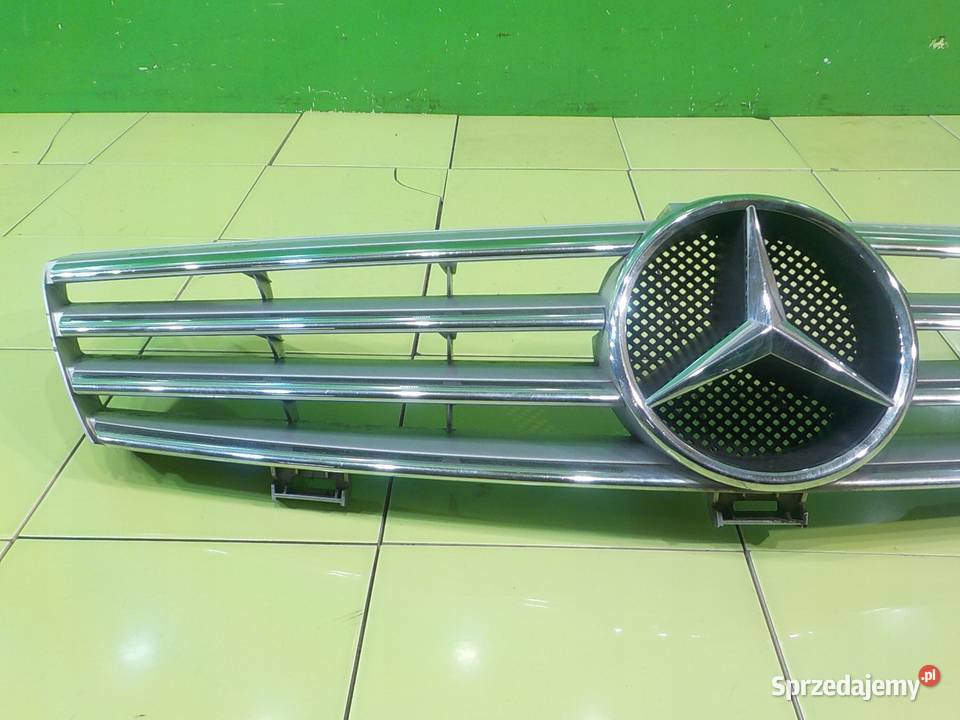 MERCEDES CLS W219 30 CDI 07r atrapa grill mazowieckie Suków