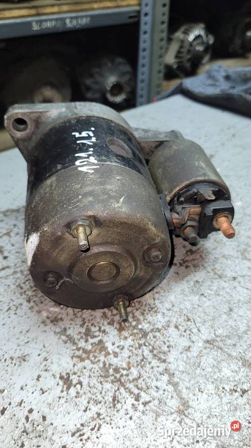 Rozruaznik Mazda 121 15 osobowe mazowieckie