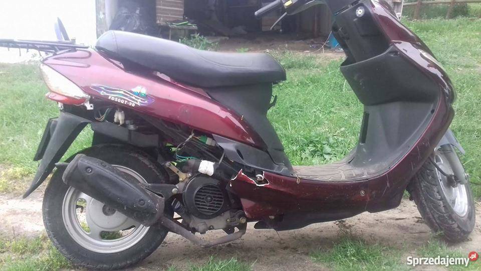 sprzedam skuter całosci 300 okazja dziś automatyczna