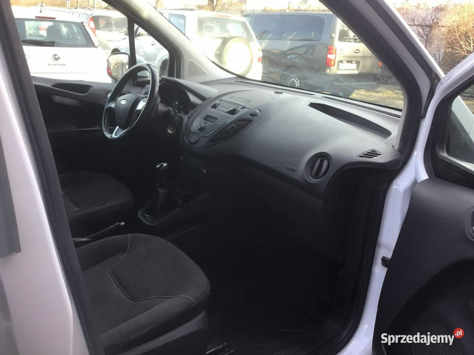 Ford Transit Courier Salon Polska