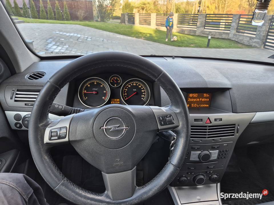 Opel Astra H 17CDTI 2006 r przebieg 271