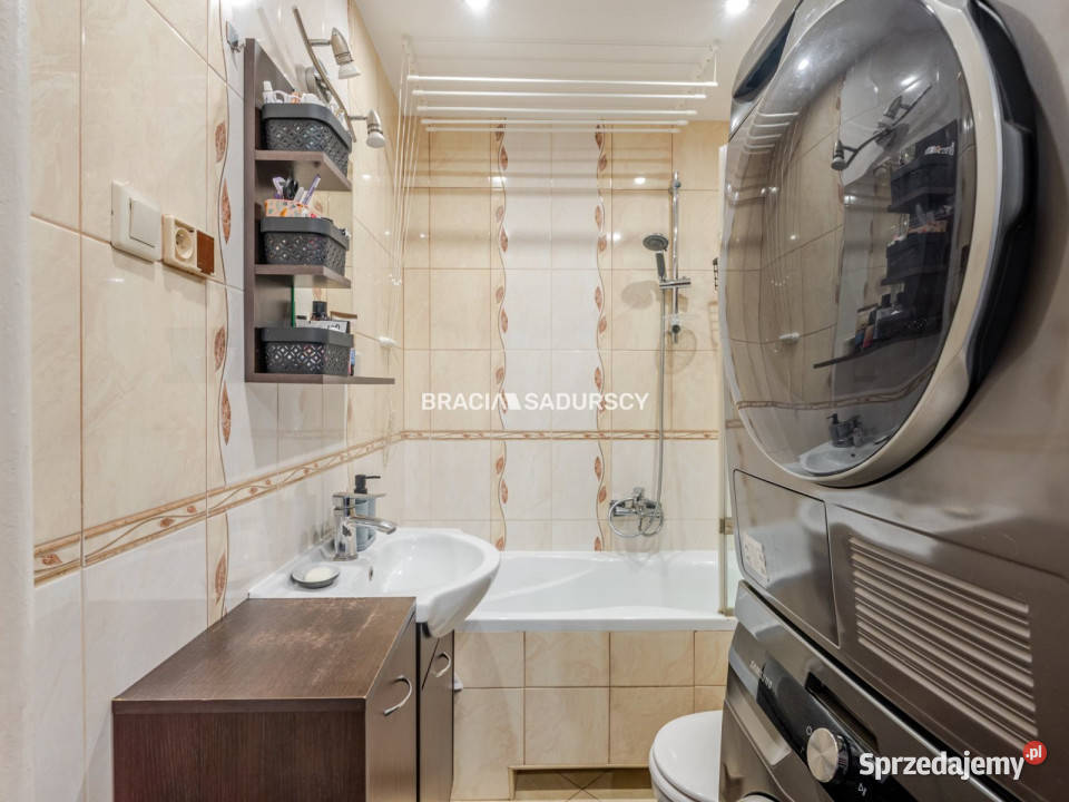sprzedaży mieszkania Kraków 47m2 3 pokoje
