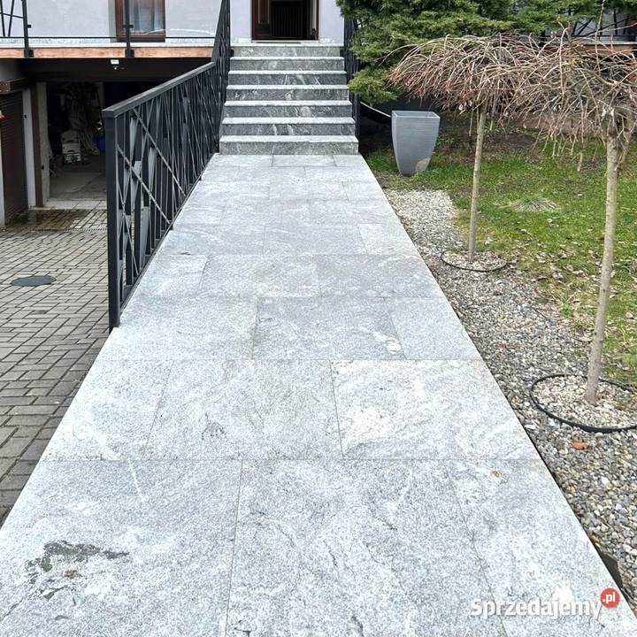 Stopień granitowy Royal Juparana płomieniowany Gdynia