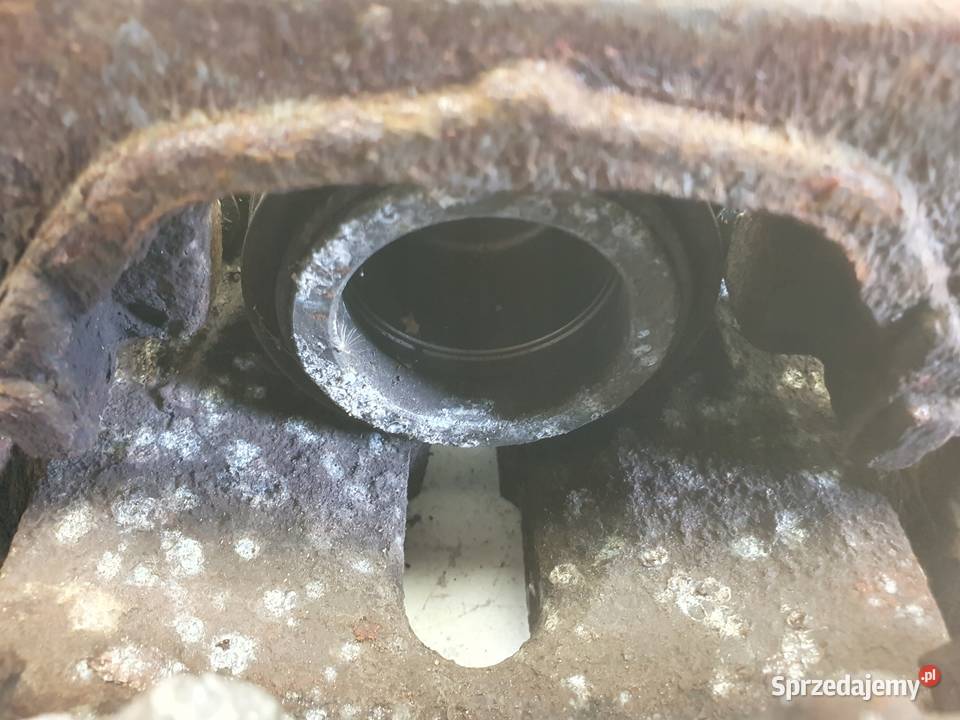 BMW F10 F10 PRZEDNI ZACISK HAMULCOWY lewy przód lubelskie