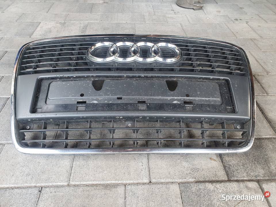 Audi A4 B7 grill chrom emblemat