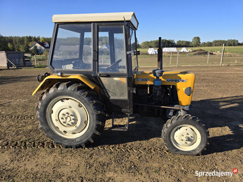 Ciągnik URSUS C330 z kabiną 31 1968 r Napęd 2x4 Mońki