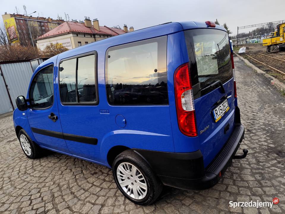 Fiat Doblo Lift 19 Multijet 2009 Osobowe podkarpackie Jasło
