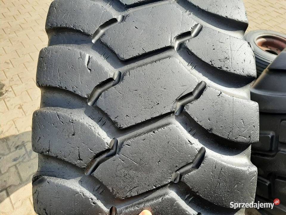 Opona używana przemysłowa 175R25 GOODYEAR RT38 25cale Opony i felgi podlaskie Zaścianki