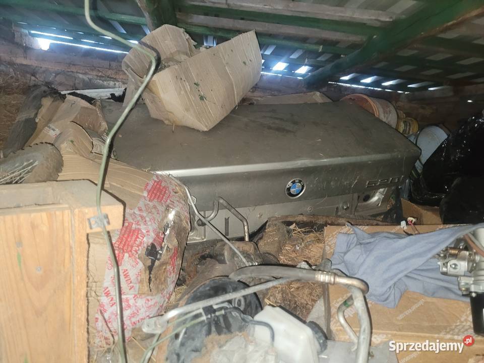 Bmw e34 sedan pokrywa bagażnika