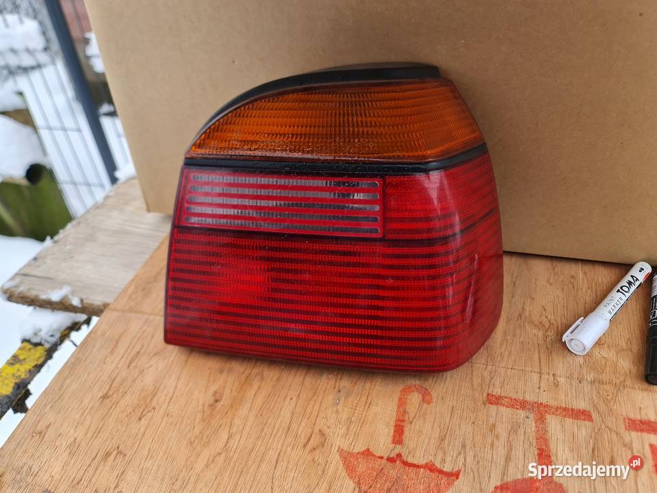 Lampa prawy tył vw golf 3 osobowe Żory