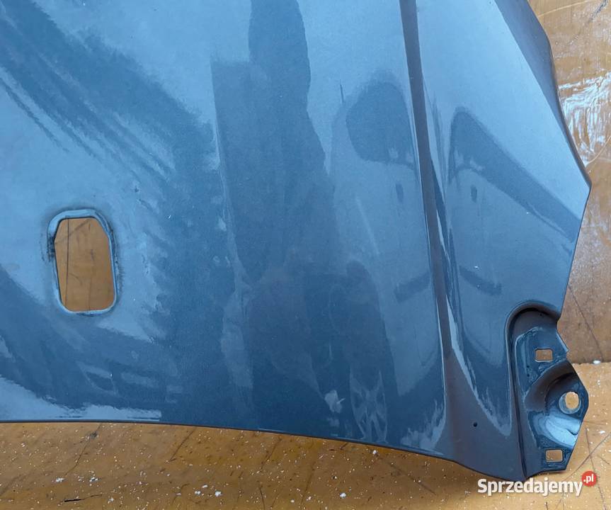Błotnik lewy przód Toyota Avensis T25 kolor 1F6 osobowe Radom sprzedam
