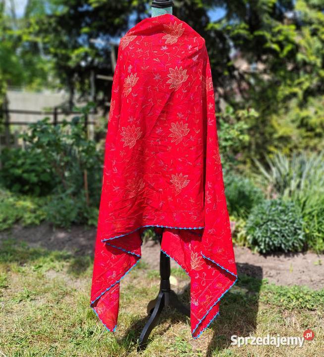 Duża chusta szal dupatta haftowana czerwona Dla kobiet Szczecin