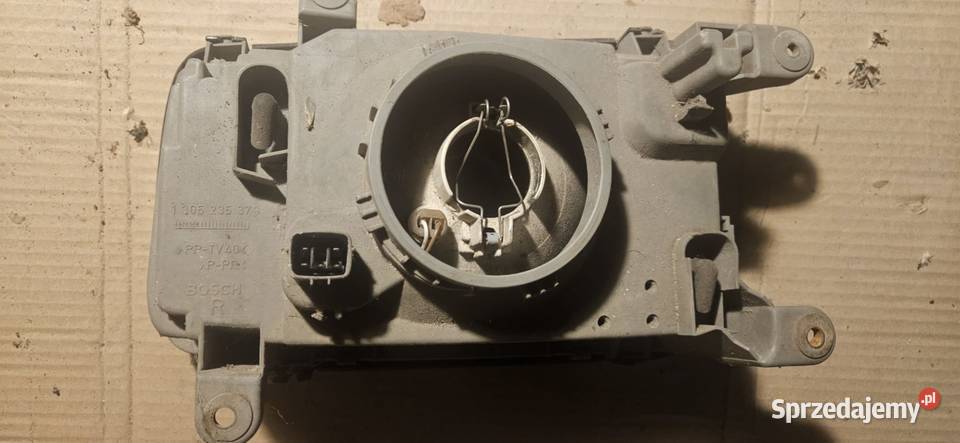 Lampa lewy przód Frontera B osobowe Czarniecka Góra