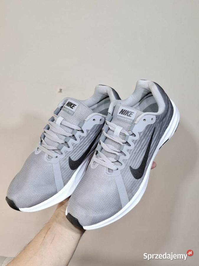 Buty 39 sportowe Nike Downshifter