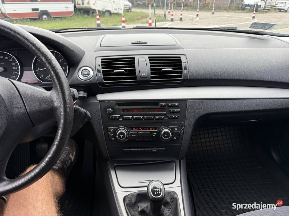 BMW 1 20 BENZYNA Zarejestrowana Długie Opłaty aluminiowe felgi Konin