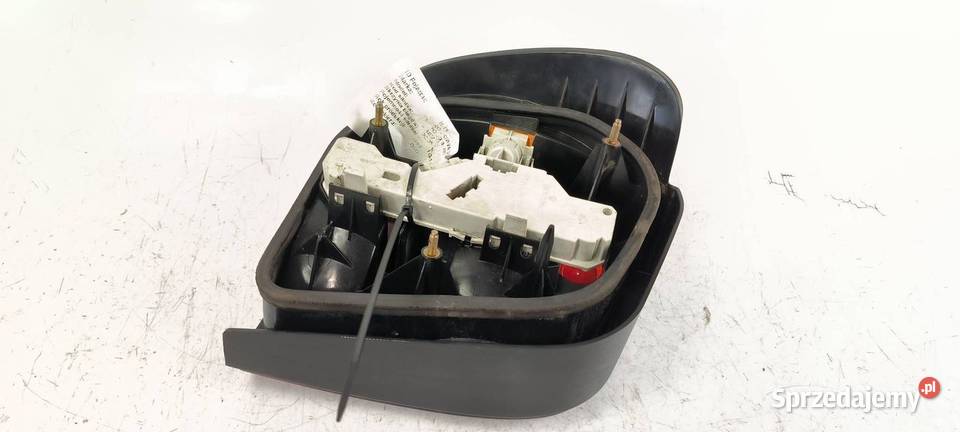 LAMPA PRAWA TYŁ VOLKSWAGEN POLO III 6N 6NO945098 Lipno sprzedam