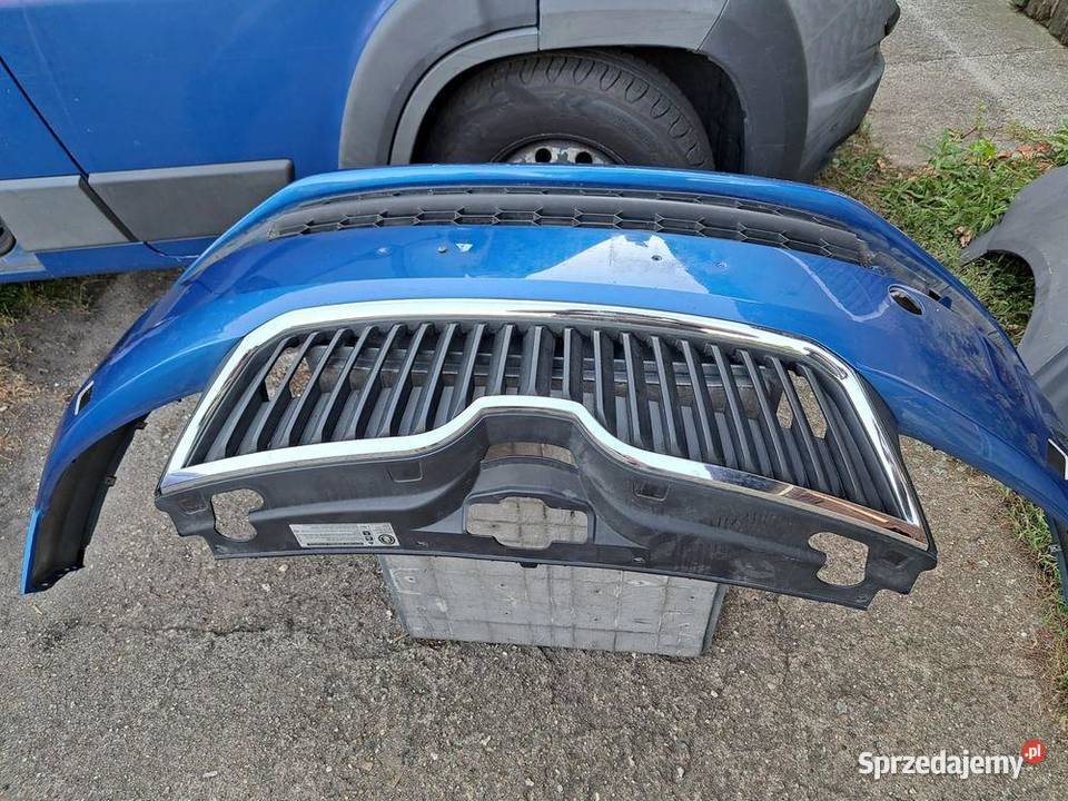 Zderzak przód przedni skoda Rapid 5JA807221B