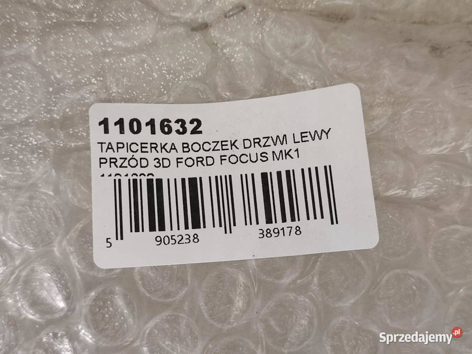 BOCZEK DRZWI LEWY PRZÓD 3D FORD FOCUS MK1 9804