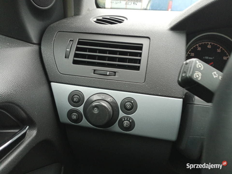 Opel Astra H 18i kombi klima Astra sprzedam