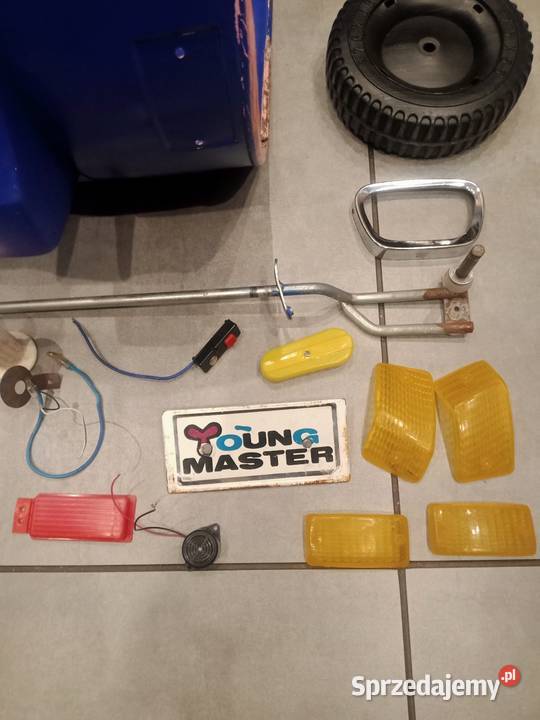 Young Master CZ II mini scooter 1985 6V Vespa Dąbcze