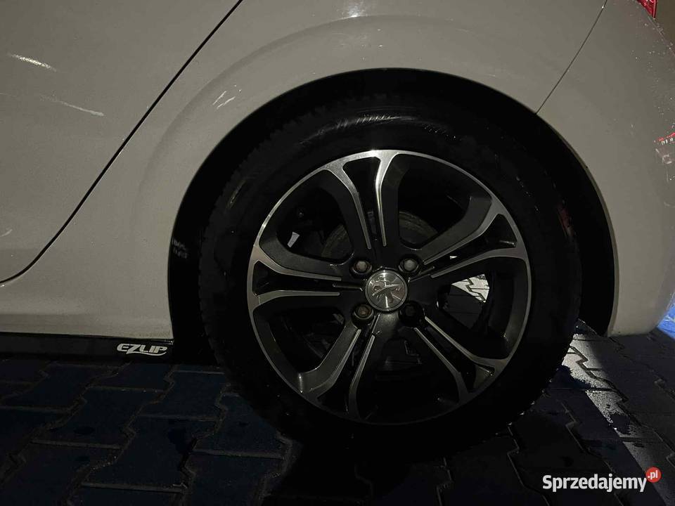 Peugeot 208 Kiełczów