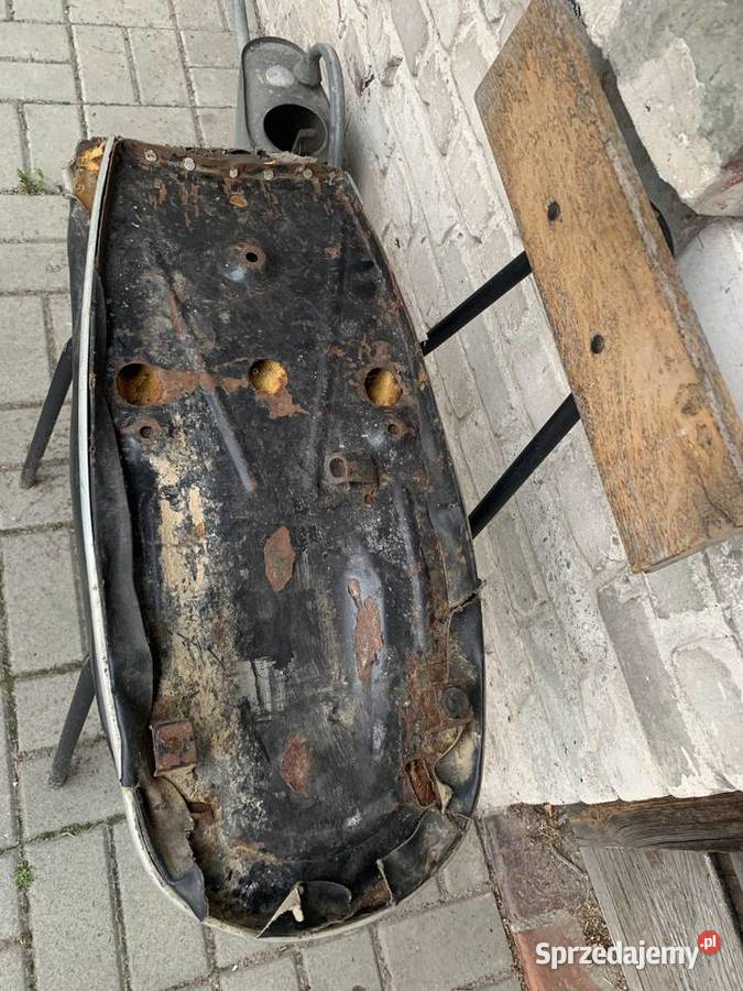 SIEDZENIE WSK 125 ORYGINAŁ z obwódką Tarnobrzeg