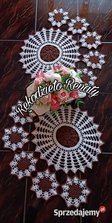 Bieżnik na szydełku rękodzieło serwetka obrus