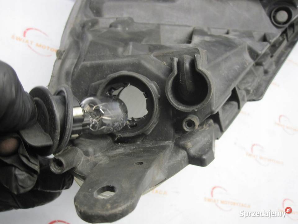 OPEL CORSA D 12r lampa prawa przód 13295018 Kielce