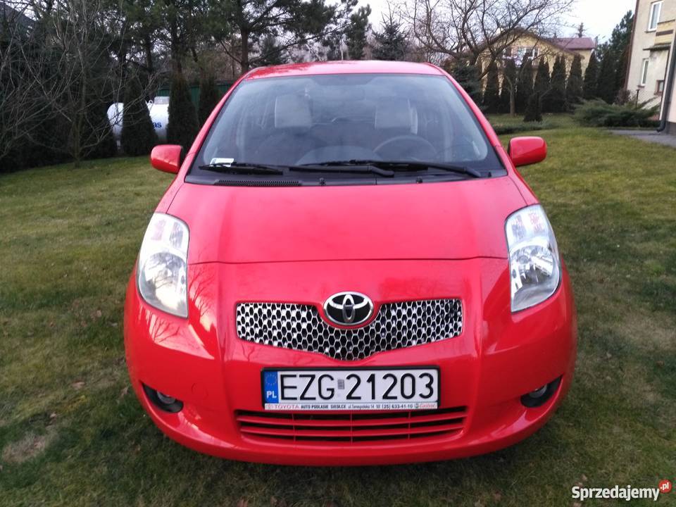 Toyota Yaris 13 benzyna LPG kupiony w polskim salonie Yaris Zgierz sprzedam