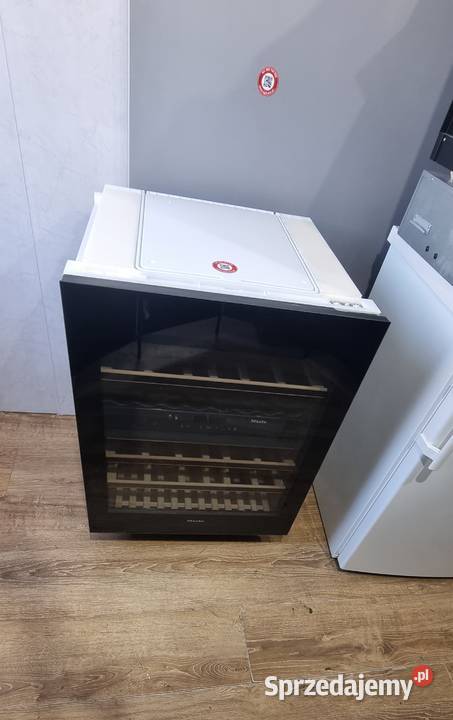 Chłodziarka do wina winiarka do zabudowy Miele