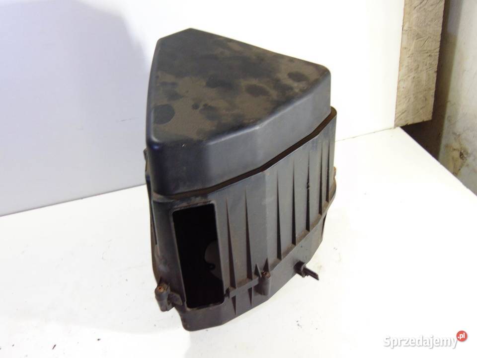 OBUDOWA FILTRA POWIETRZA A8 D3 40 TDI 4E0133823D