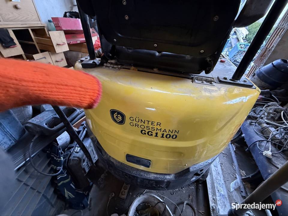 Koparka 1100 z osprzętem okazja niska sprzedam