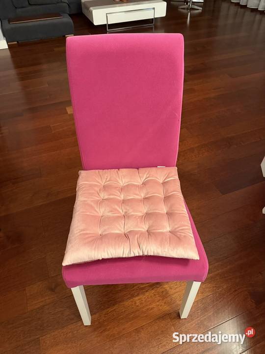 Stół z krzesłami sprzedam